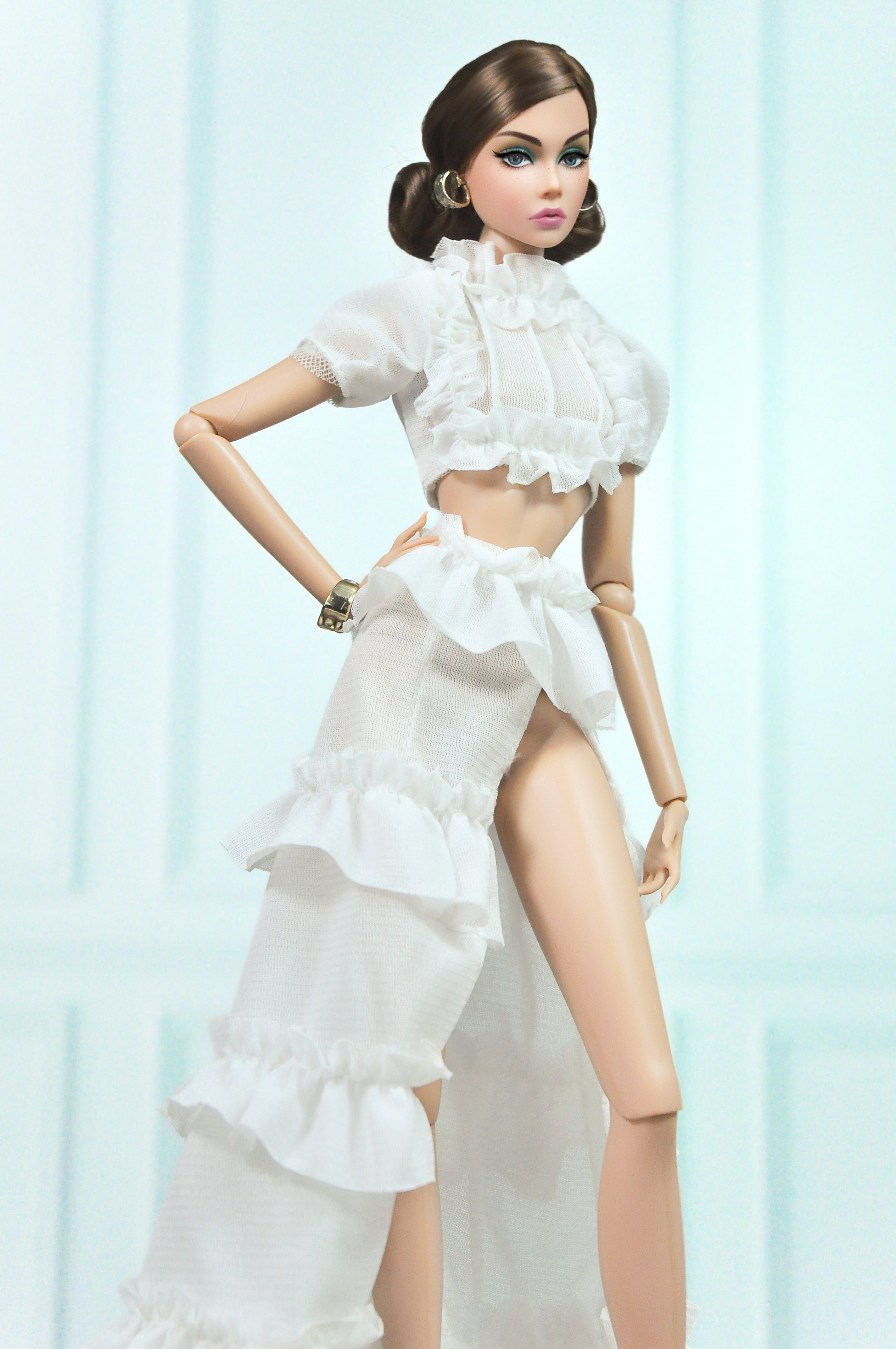 BASIC | Cloud Ruffle Ensemble – White Couture Set for Fashion Royalty 6.0 Doll